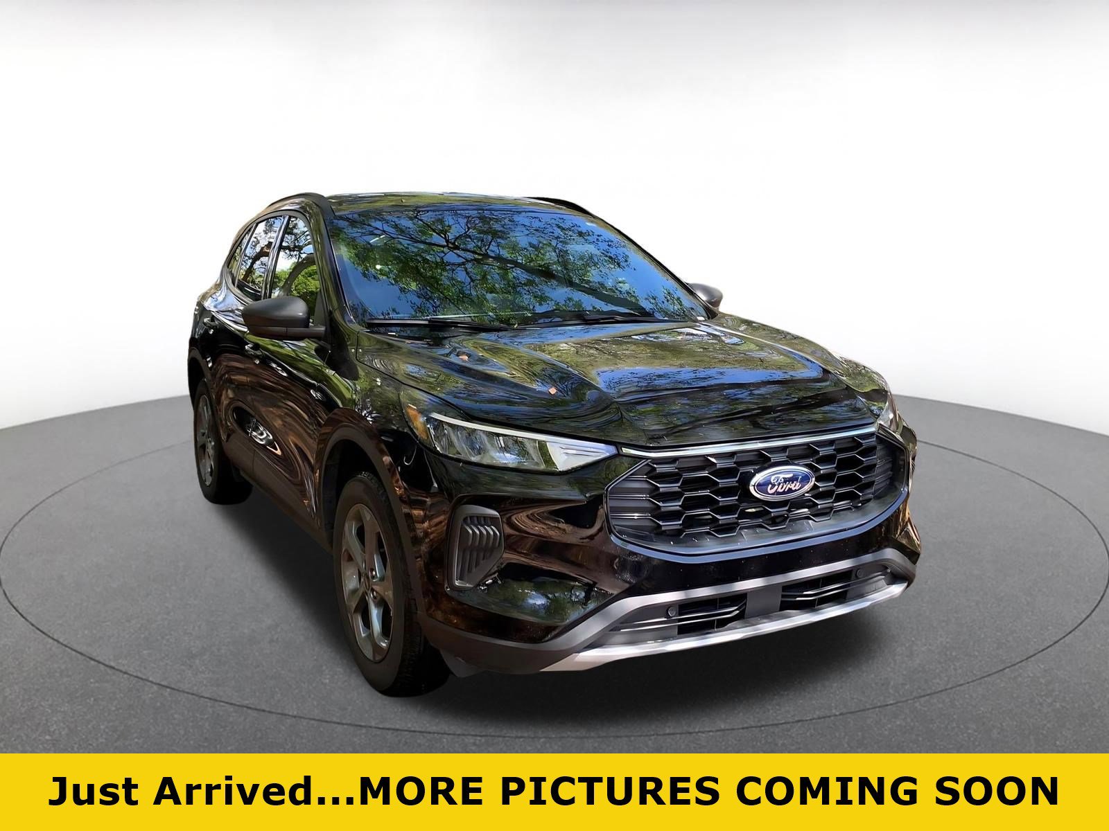 Used 2025 Ford Escape ST-Line