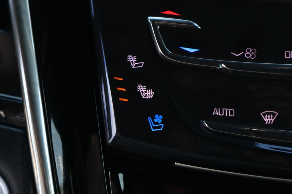 Used 2018 Cadillac Escalade ESV Platinum image 43