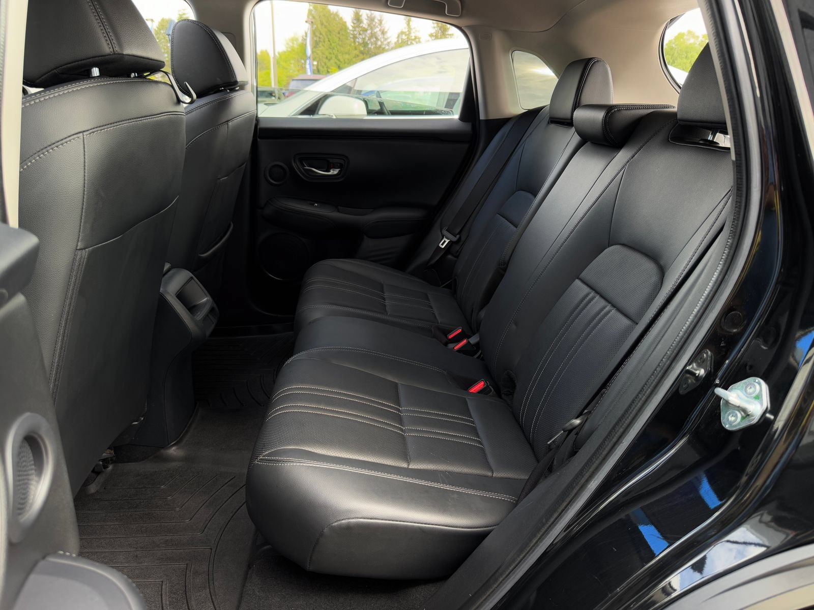 Used 2024 Honda HR-V EX-L image 27