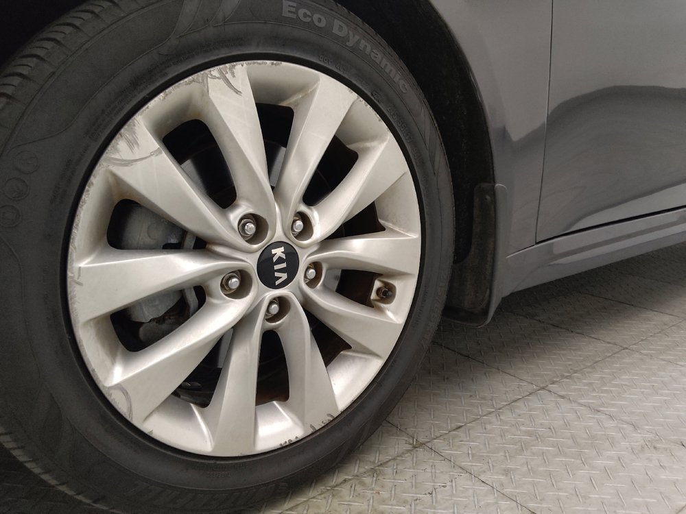 Used 2018 Kia Optima S w/ Panoramic Sunroof Package FWD image 31