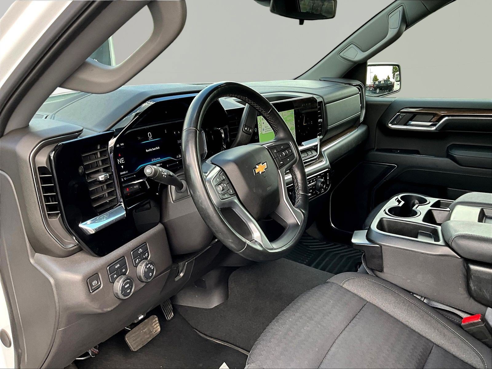 Used 2024 Chevrolet Silverado 1500 LT AWD/4WD image 18