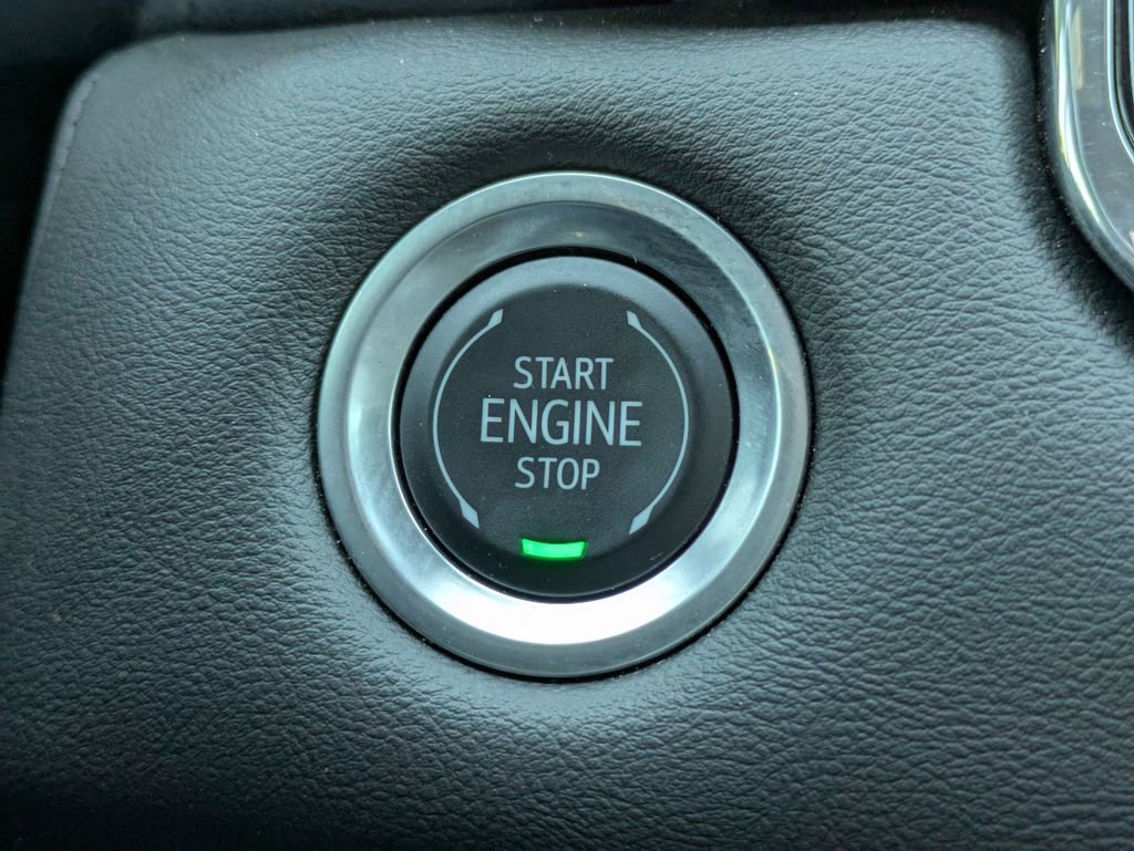 Certified 2025 GMC Canyon Elevation w/ Technology Package image 29