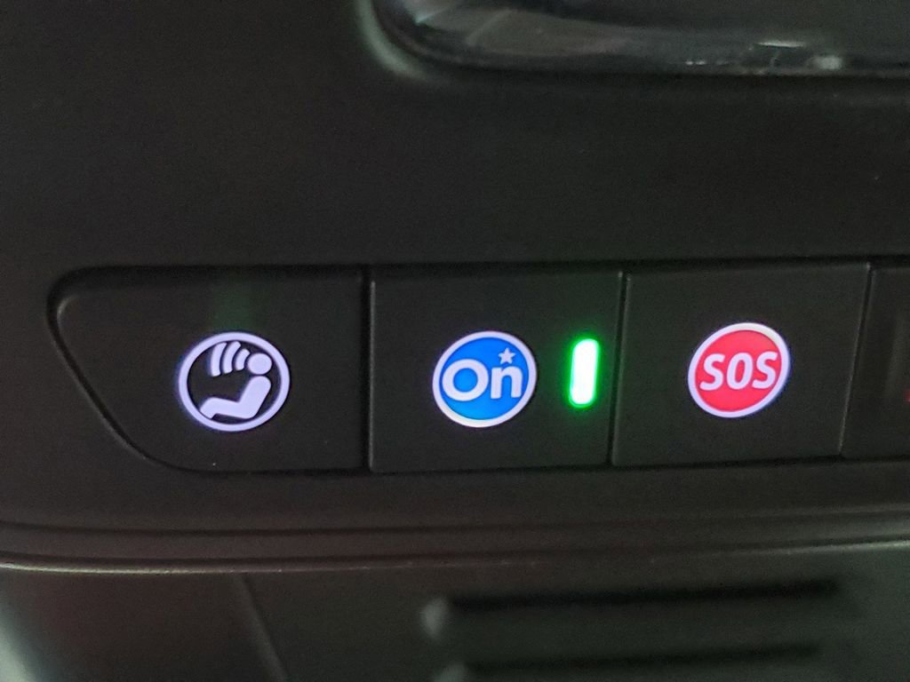 Used 2025 Chevrolet Equinox EV LT image 17