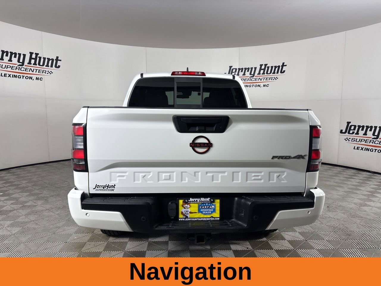 Used 2022 Nissan Frontier PRO-4X image 6
