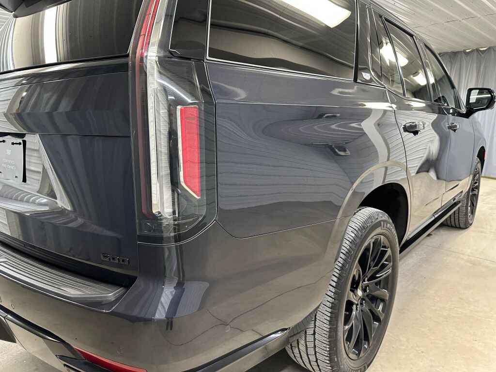 Certified 2023 Cadillac Escalade Sport Platinum w/ LPO, ONYX Package image 33