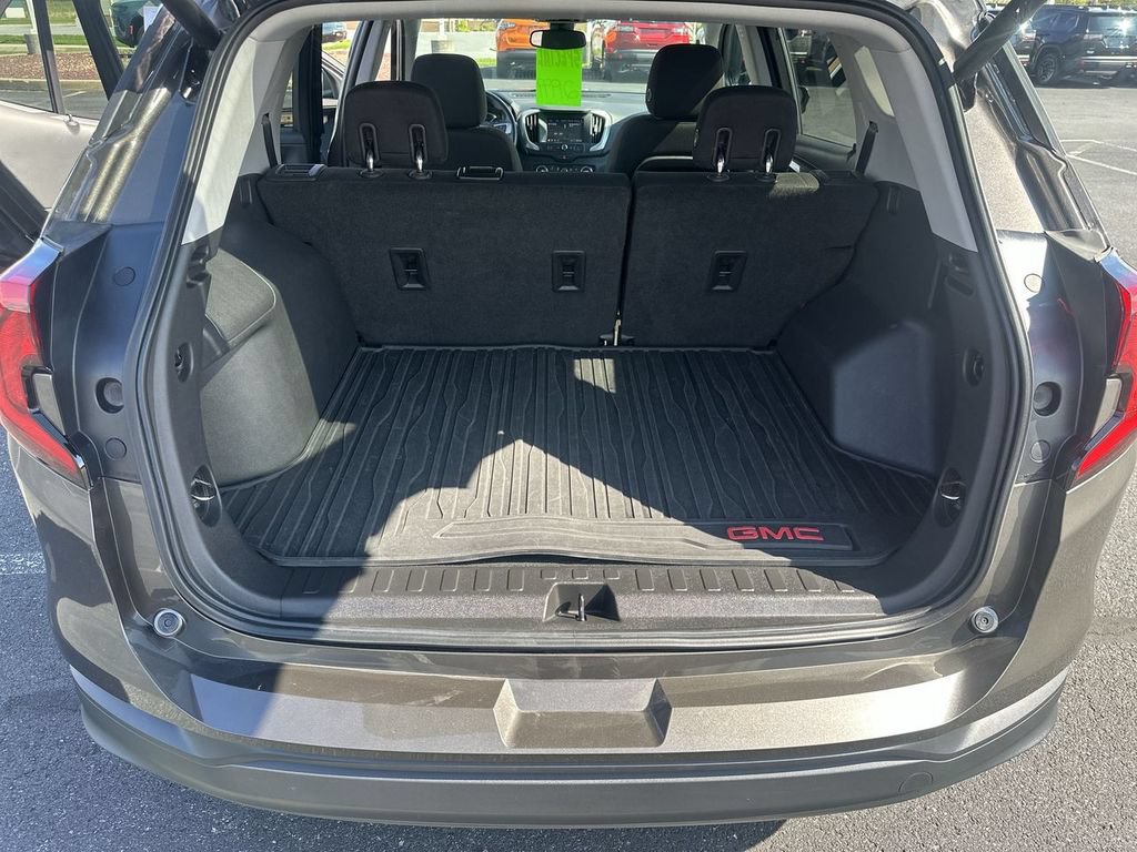 Used 2020 GMC Terrain SLE w/ Driver Convenience Package AWD/4WD image 29