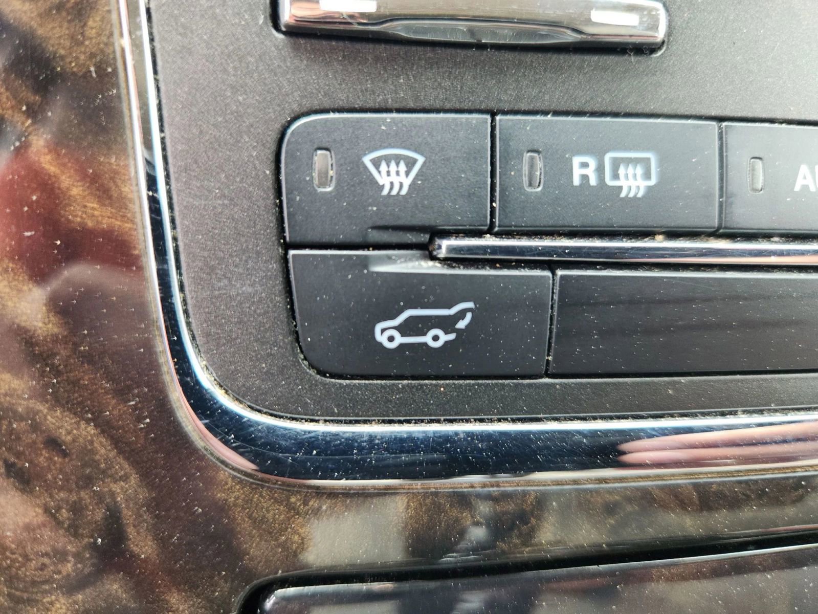 Used 2017 Lincoln Navigator L Select RWD image 24