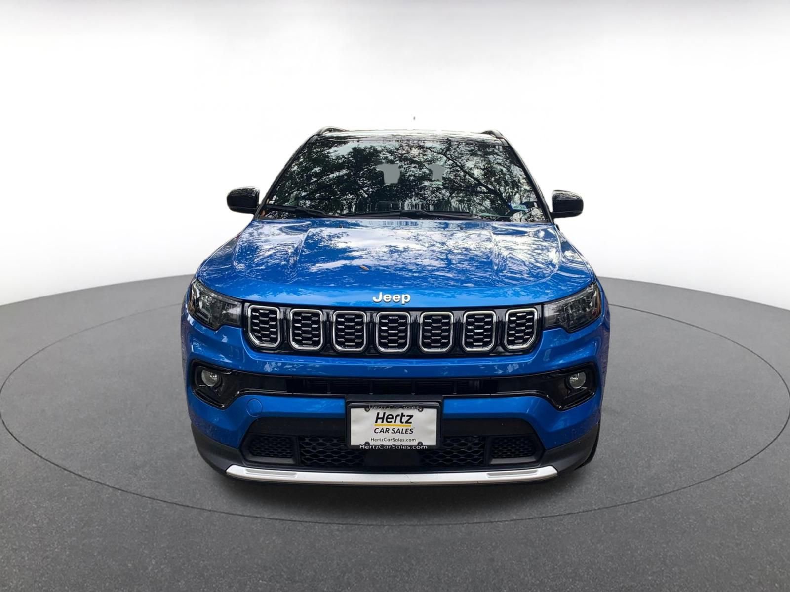 Used 2025 Jeep Compass Limited image 2