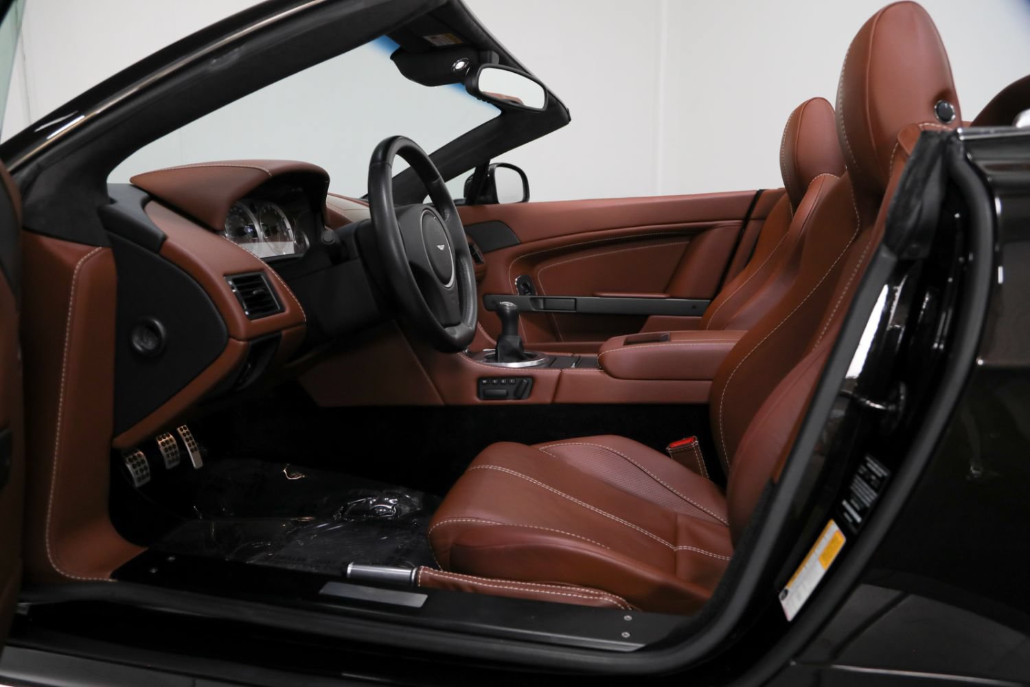Used 2012 Aston Martin V8 Vantage N420 RWD image 51