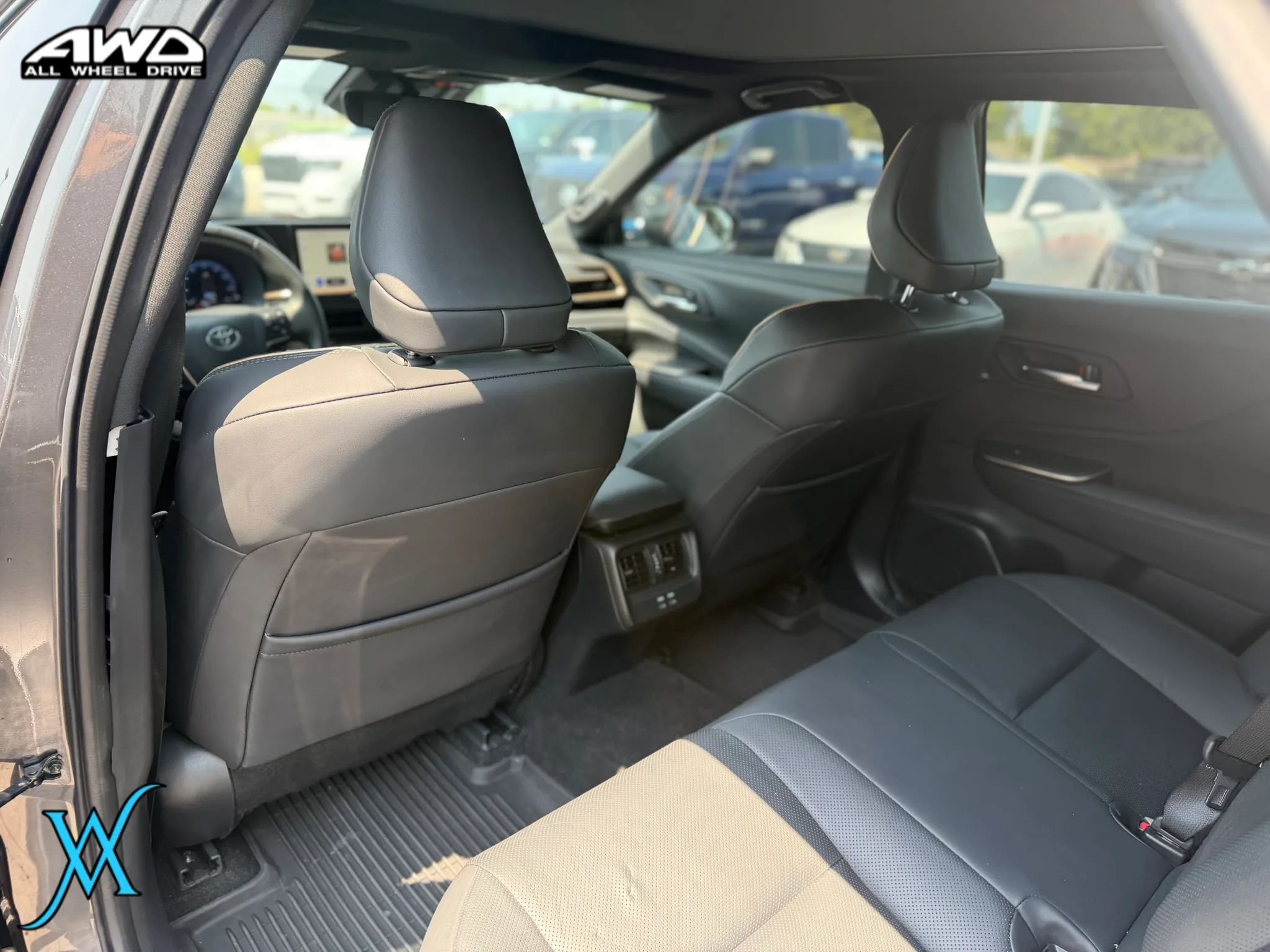 Used 2023 Toyota Crown AWD/4WD image 17