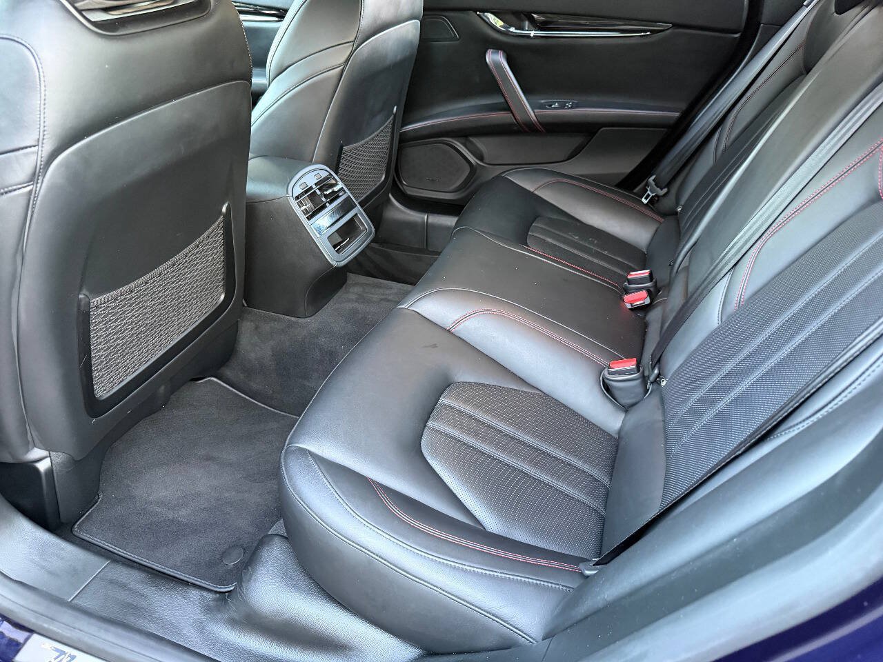 Used 2018 Maserati Quattroporte S GranSport RWD image 17