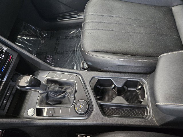 Used 2022 Volkswagen Tiguan SE R-Line AWD/4WD image 28
