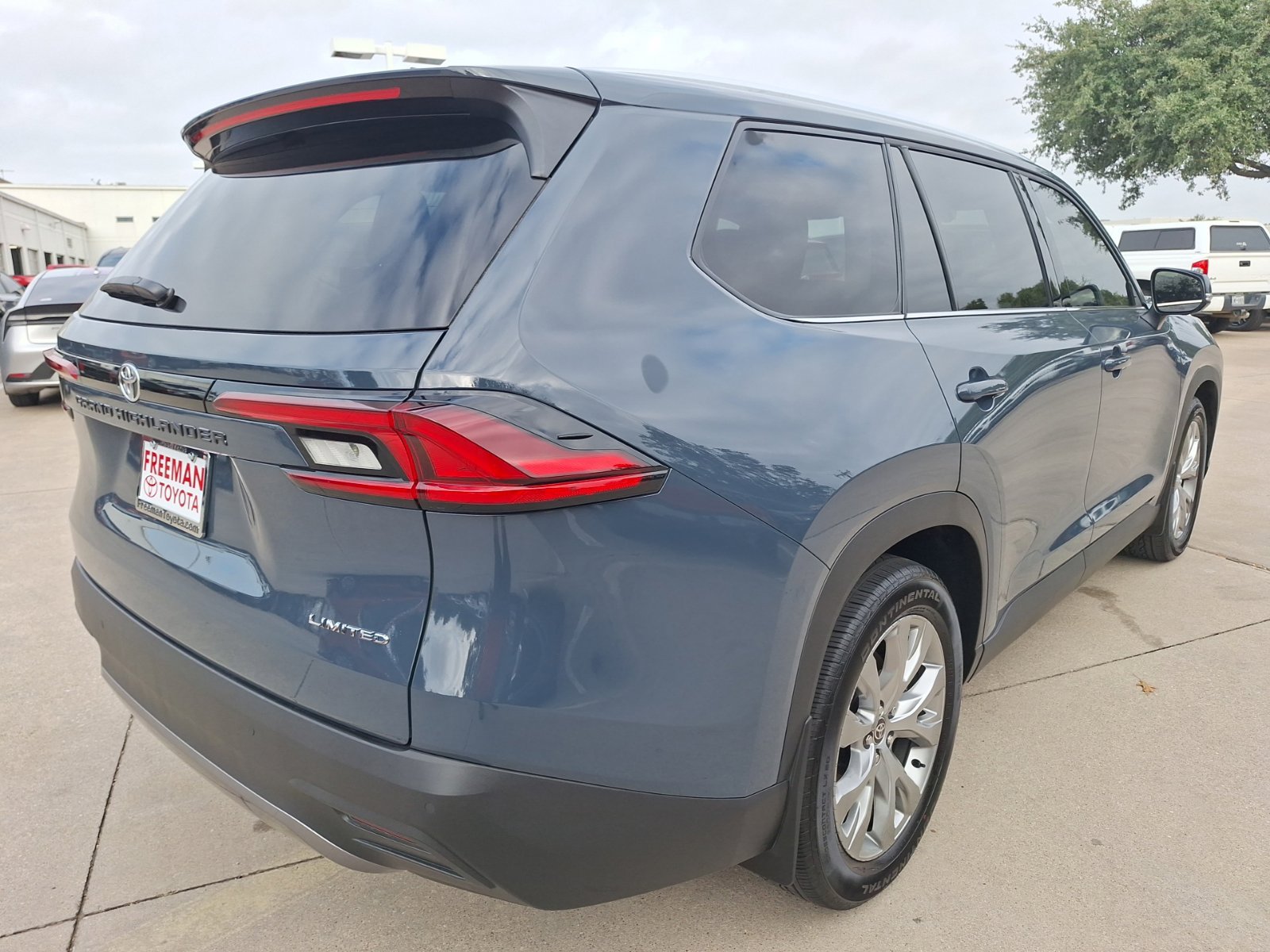 Used 2026 Toyota Grand Highlander FWD image 6