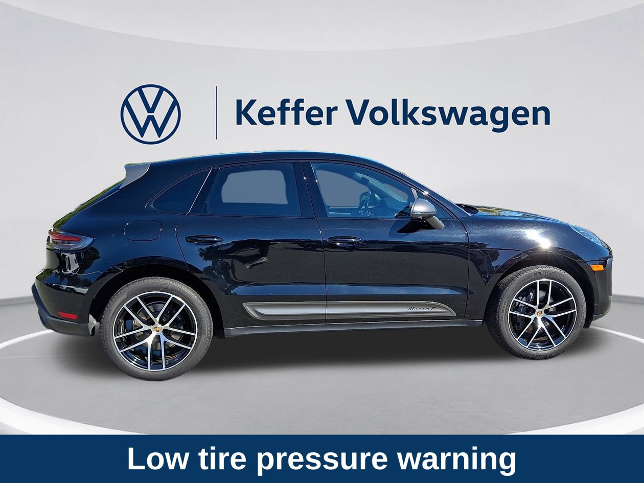 Used 2023 Porsche Macan Turbo AWD/4WD image 7
