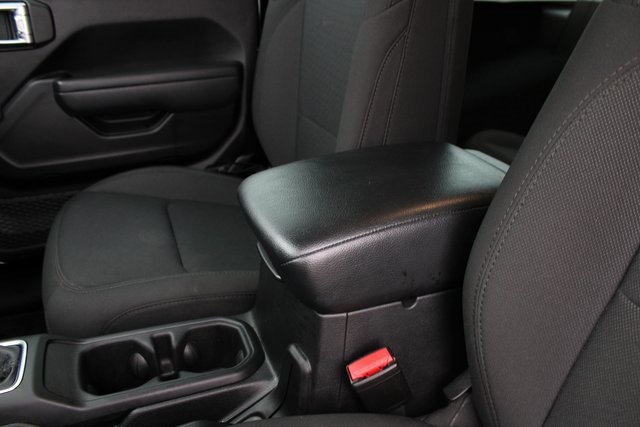 Used 2023 Jeep Wrangler Sport S image 7