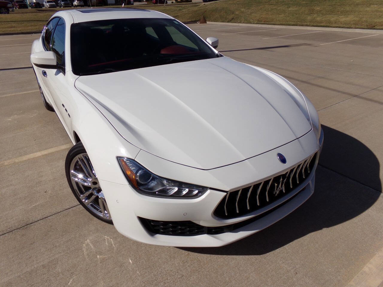 Used 2018 Maserati Ghibli S image 12