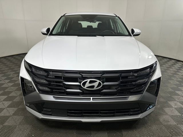 Certified 2025 Hyundai Tucson SE image 8
