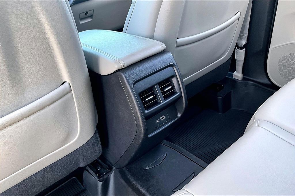 Used 2023 Cadillac XT4 Premium Luxury image 25