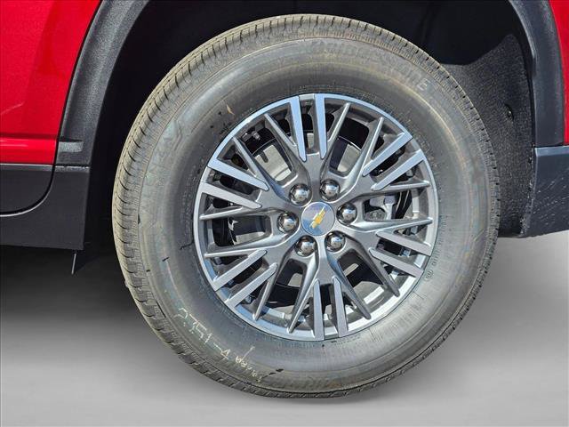 New 2027 Chevrolet Traverse LT w/ Driver Confidence Package FWD image 11