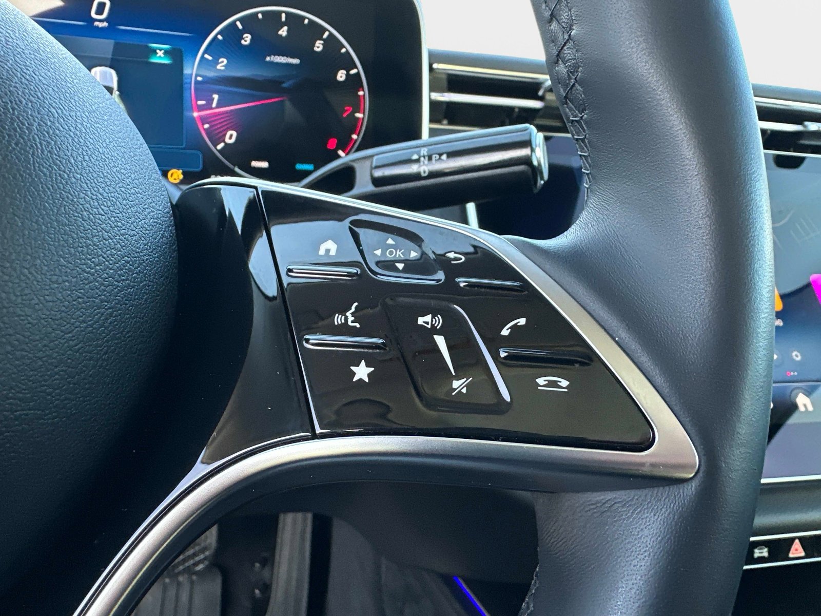 Used 2025 Mercedes-Benz E 350 Sedan image 26