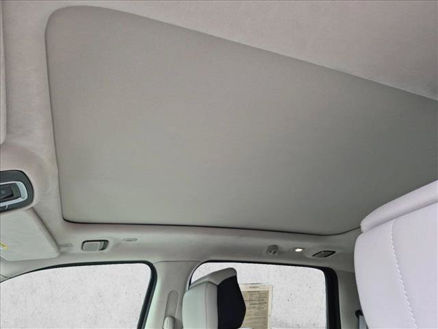 Used 2025 RAM 1500 Tungsten w/ Off Road Group AWD/4WD image 21
