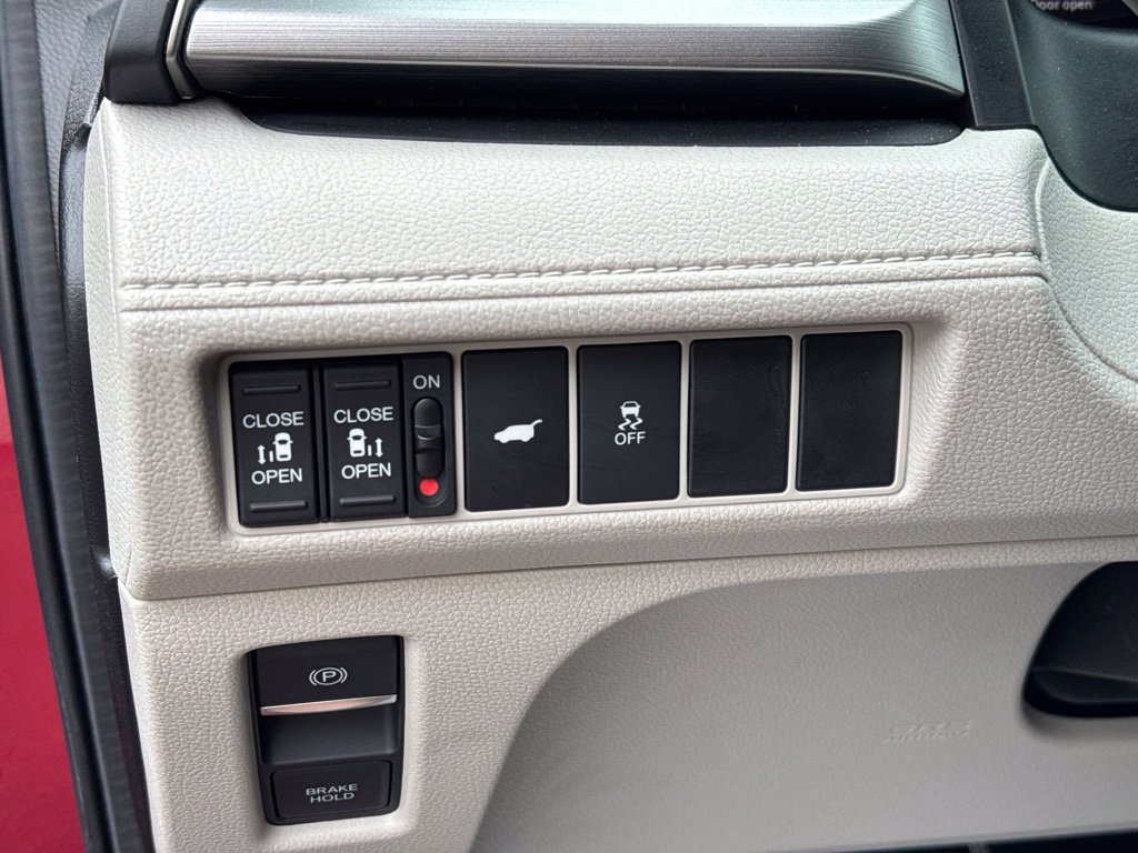 Certified 2026 Honda Odyssey EX-L image 17