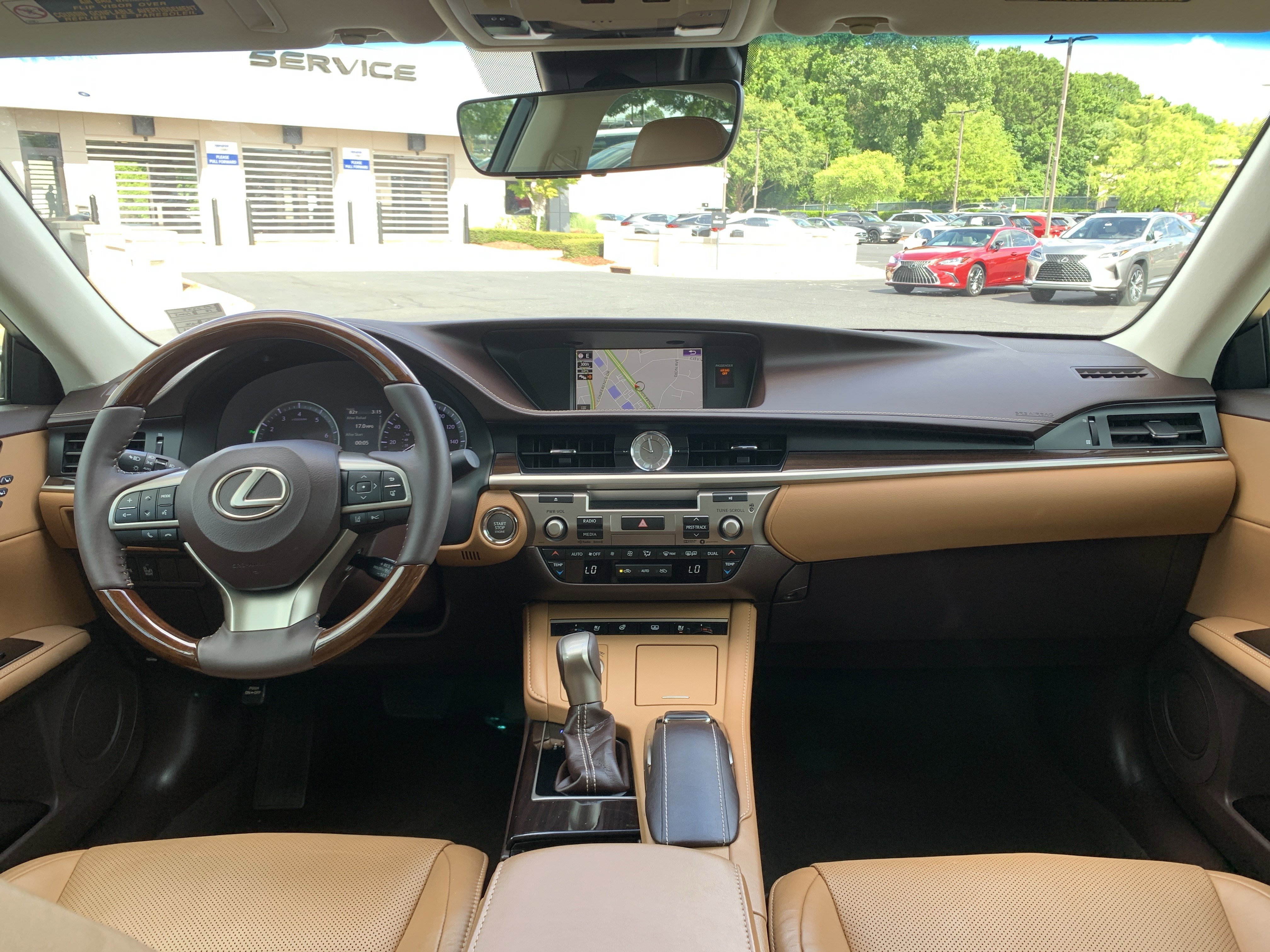 Used 2018 Lexus ES 350 w/ Luxury Package w/Wood Trim FWD image 30