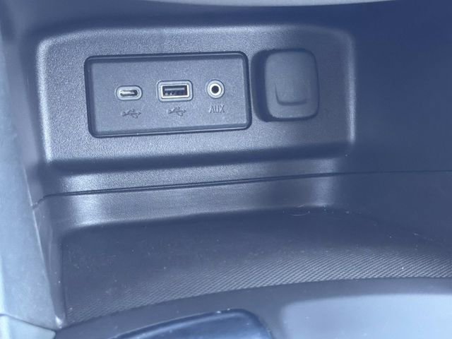 Used 2019 Chevrolet Equinox LS FWD image 27