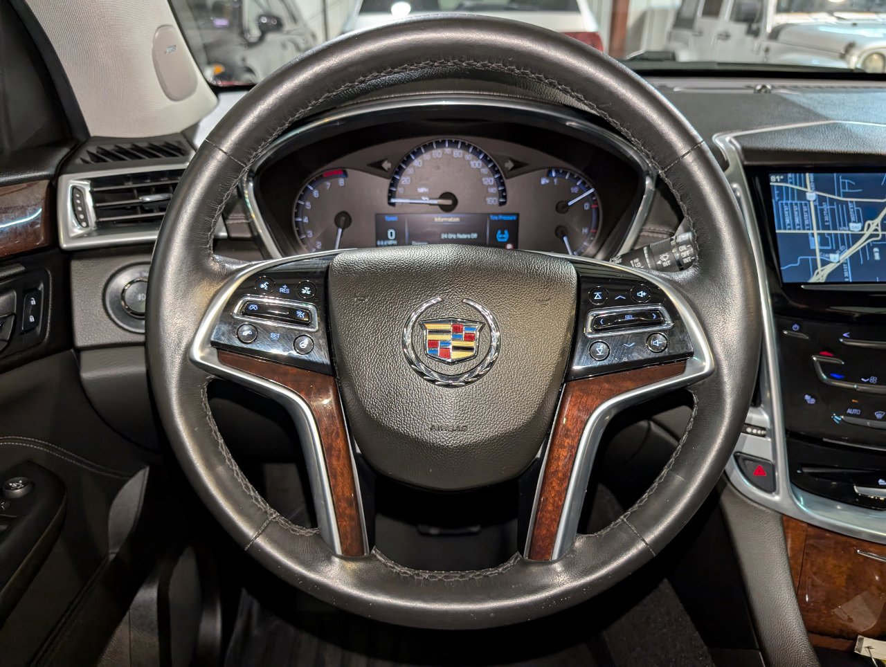 Used 2013 Cadillac SRX Performance w/ Driver Assist Package image 35