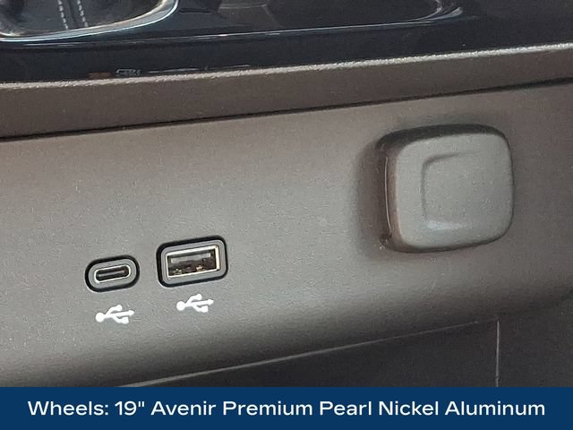 Used 2026 Buick Encore GX Avenir w/ Avenir Technology Package AWD/4WD image 16