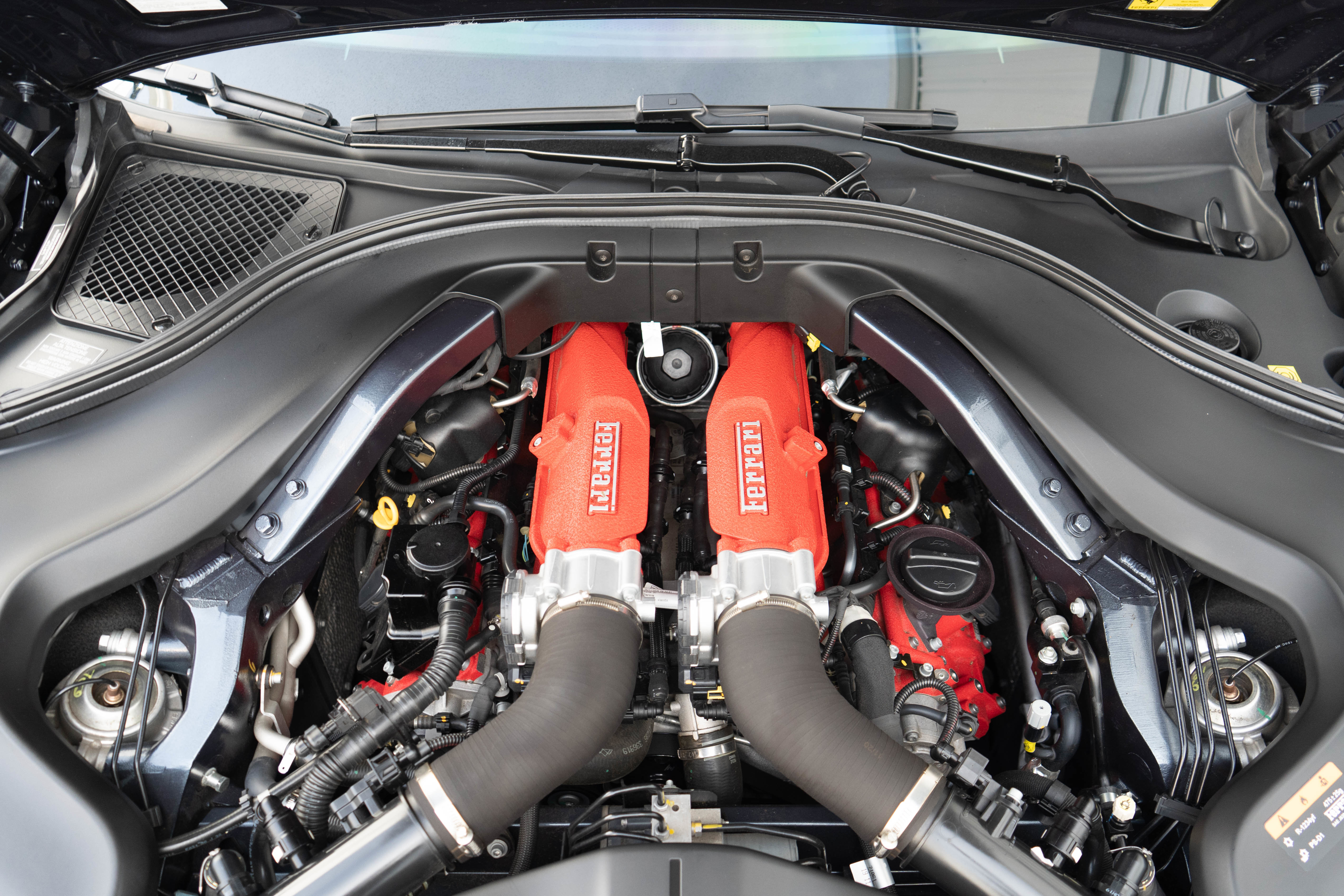 Used 2021 Ferrari Roma RWD image 41