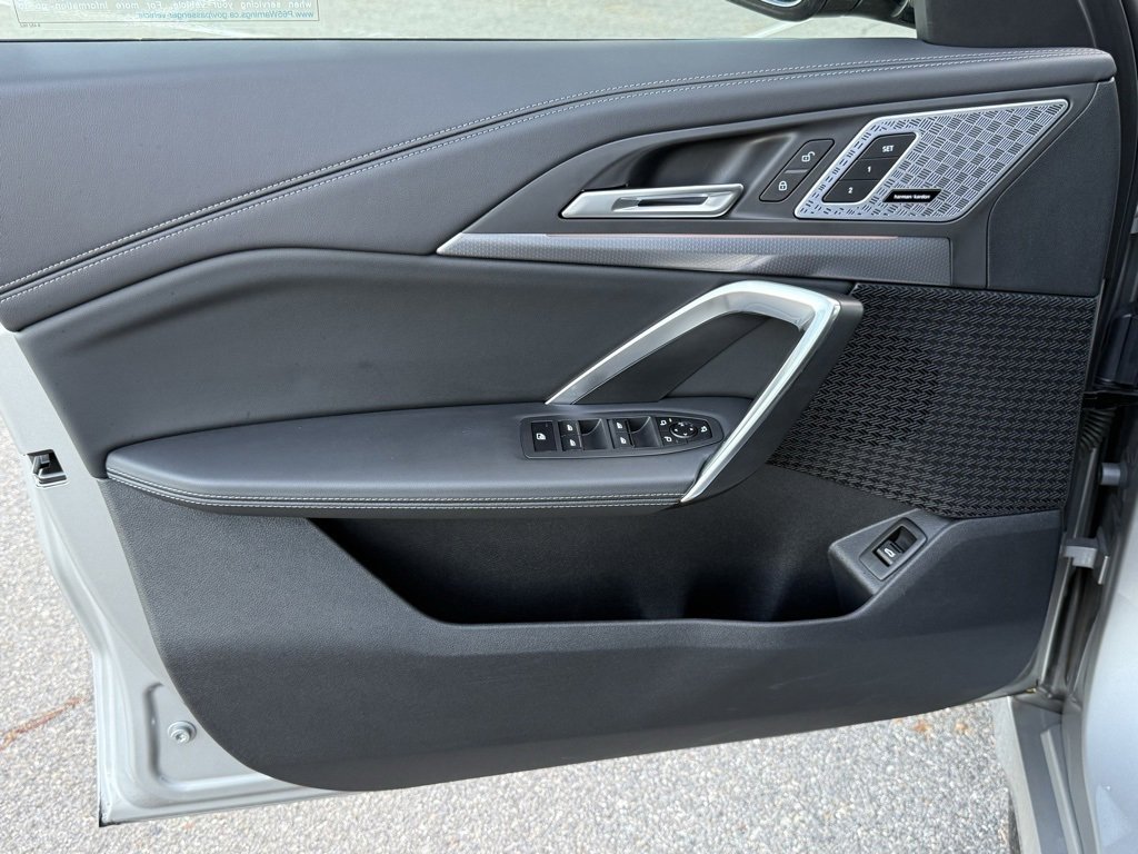 Certified 2025 BMW X1 M35i w/ Premium Package image 20