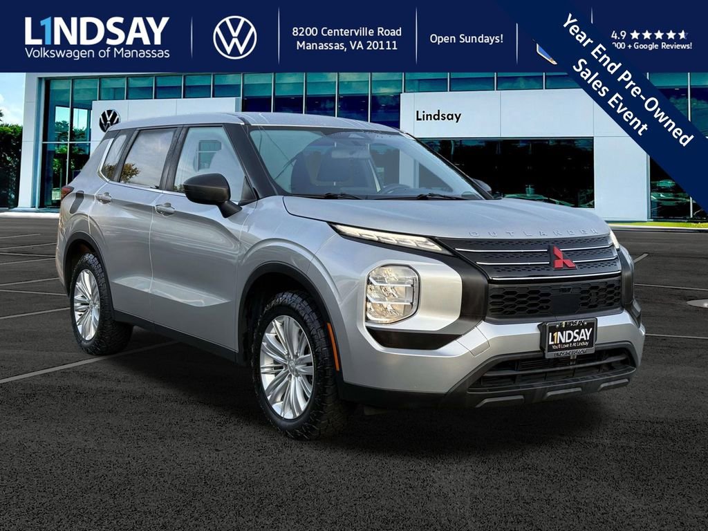 Used 2022 Mitsubishi Outlander ES image 1