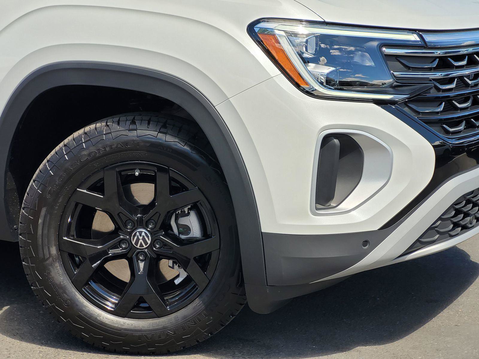 New 2026 Volkswagen Atlas Peak Edition AWD/4WD image 4