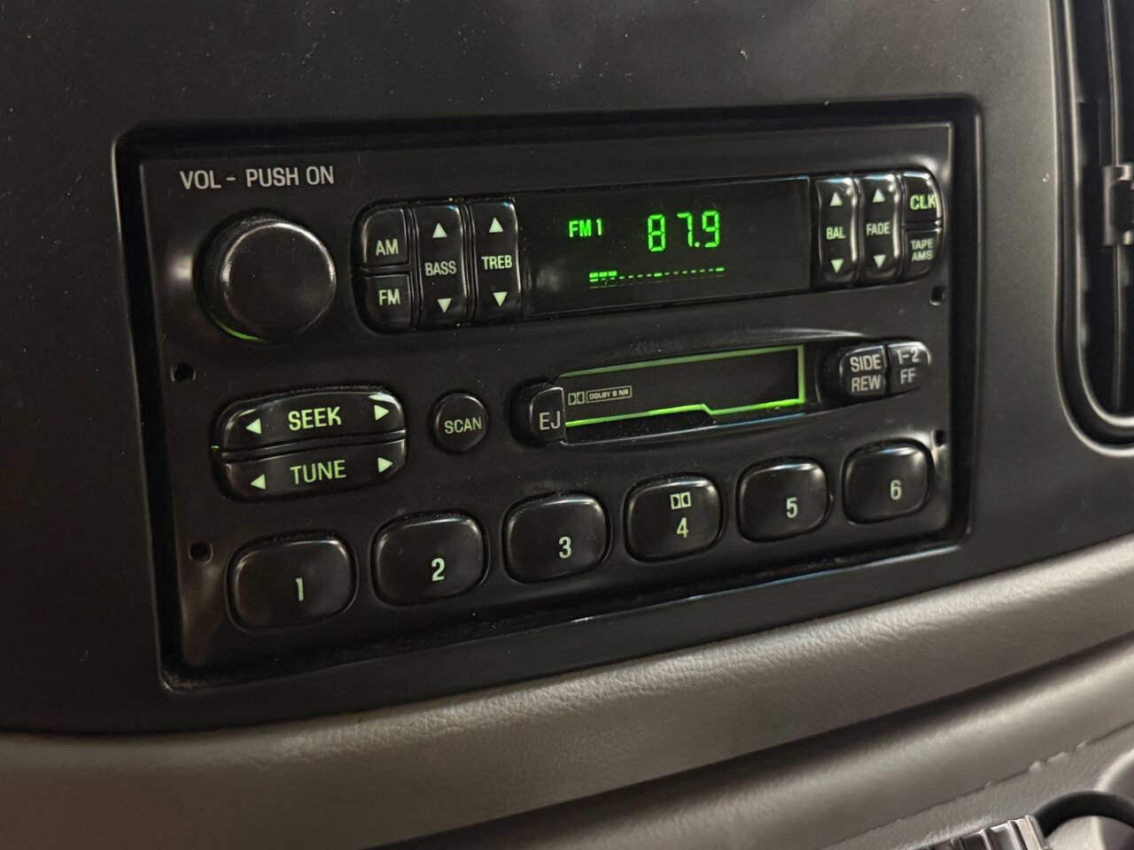 Used 2001 Ford E-350 and Econoline 350 XLT image 53