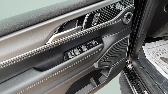 New 2026 Jeep Grand Wagoneer Limited AWD/4WD image 10