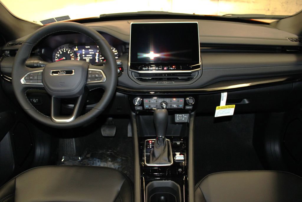 New 2026 Jeep Compass Limited image 9