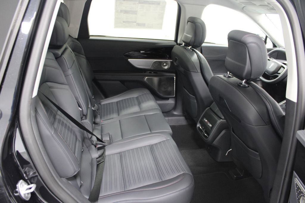 New 2026 Lincoln Nautilus Reserve image 31