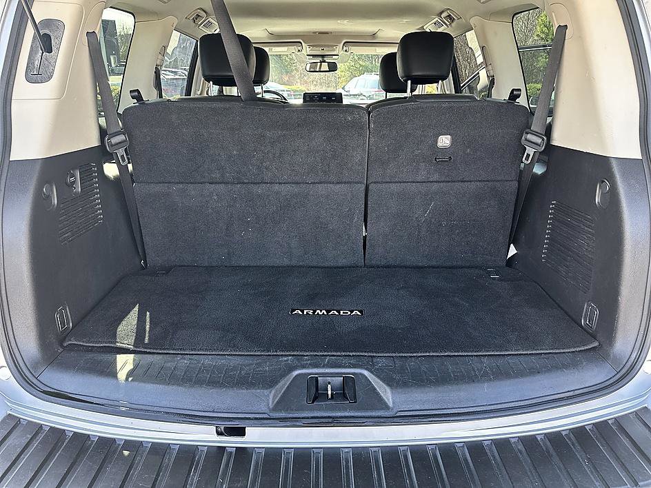 Used 2021 Nissan Armada SL w/ Captain's Chairs Package image 22