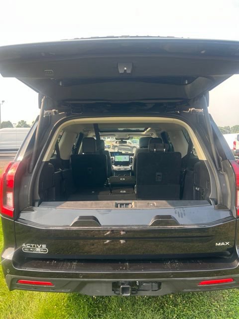 Used 2025 Ford Expedition Max Active AWD/4WD image 11