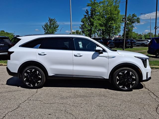 Certified 2026 Kia Sorento EX AWD/4WD image 7