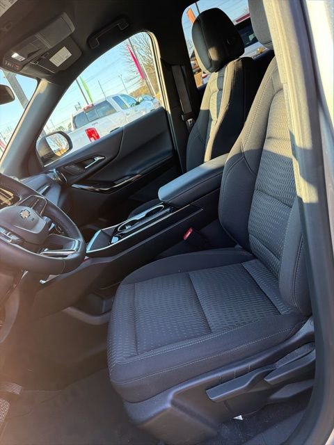 Used 2025 Chevrolet Equinox LT image 11