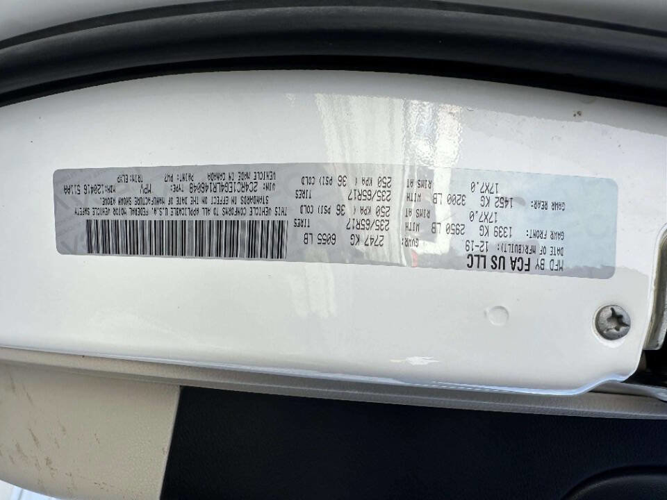 Used 2020 Chrysler Pacifica Touring-L Plus FWD image 24