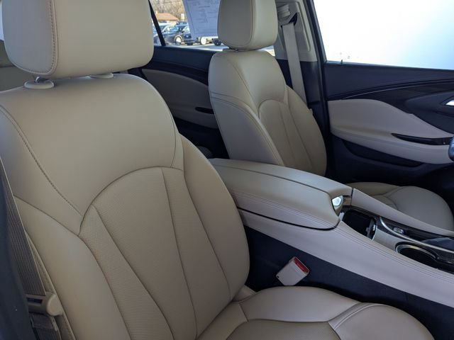 Used 2020 Buick Envision Essence w/ Experience Buick Package image 33
