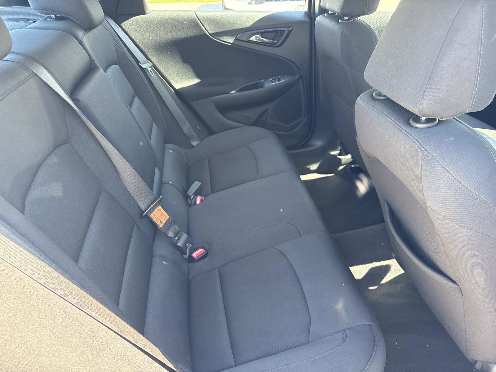 Used 2025 Chevrolet Malibu LT FWD image 31