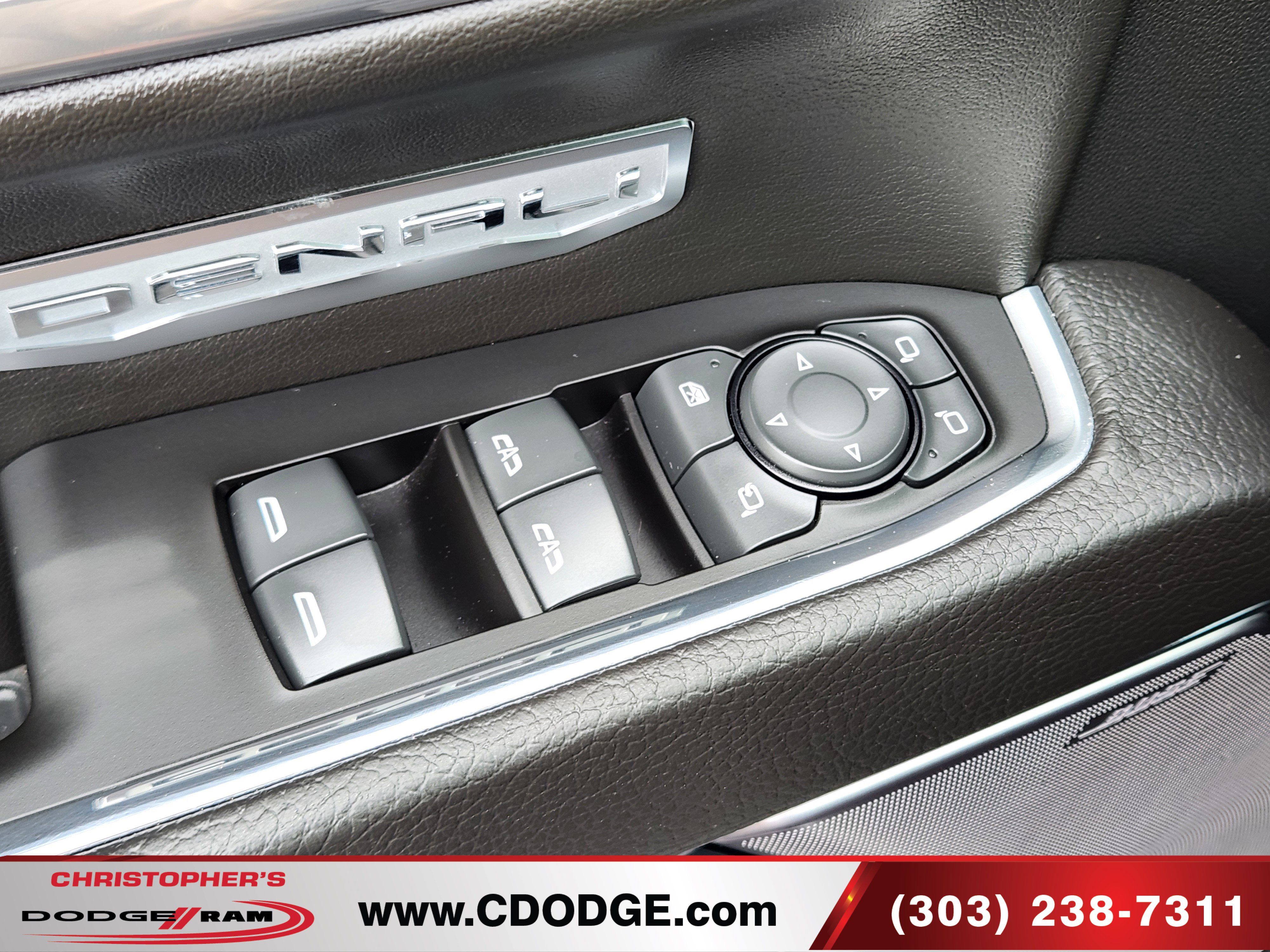 Used 2023 GMC Sierra 1500 Denali w/ Technology Package AWD/4WD image 16