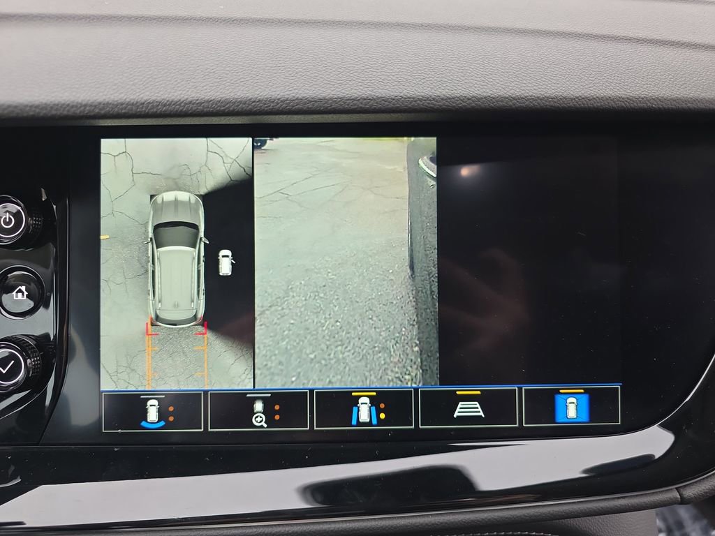 Used 2023 Buick Envision Avenir AWD/4WD image 25