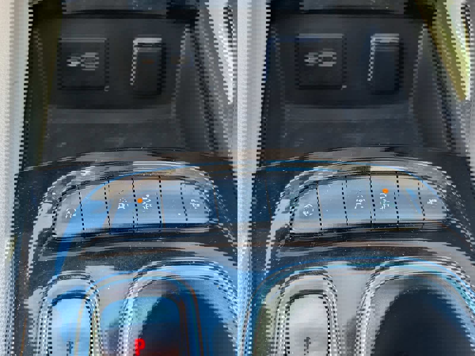 Used 2021 Buick Envision Essence image 25