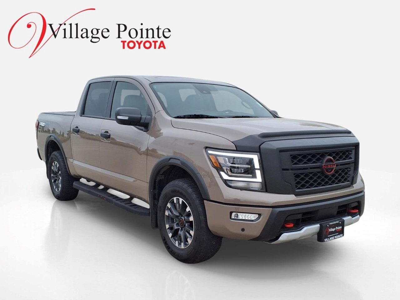 Used 2024 Nissan Titan PRO-4X w/ Pro-4x Convenience Package AWD/4WD image 7