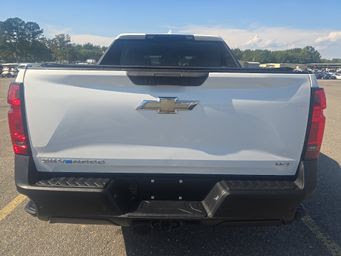 Used 2024 Chevrolet Silverado EV W/T AWD/4WD image 5